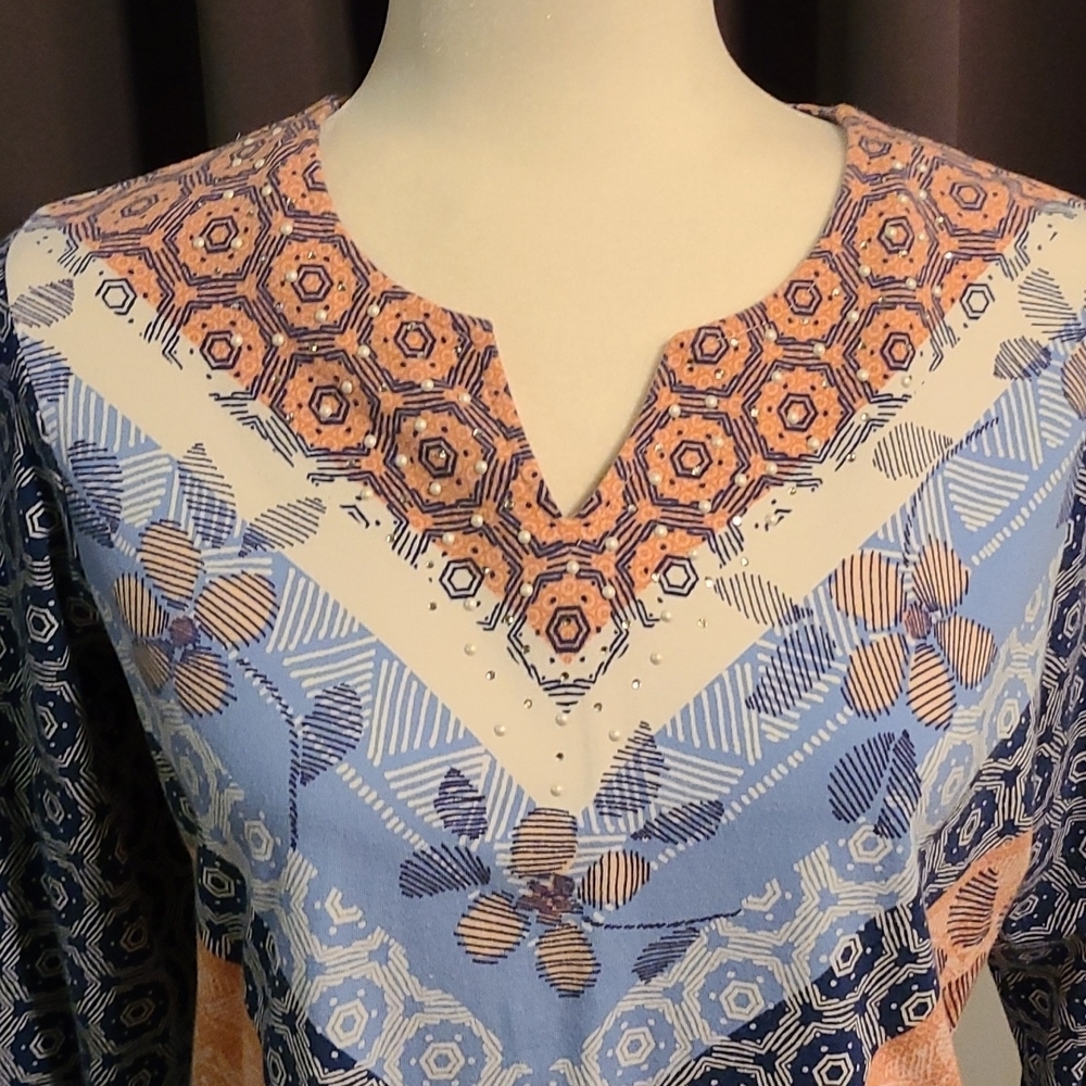 Alfred Dunner patterned top - Picture 3 of 8